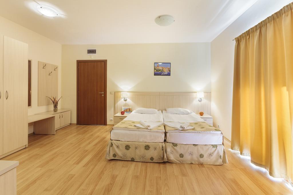 Serena Residence Aparthotel Sozopol Ruang foto