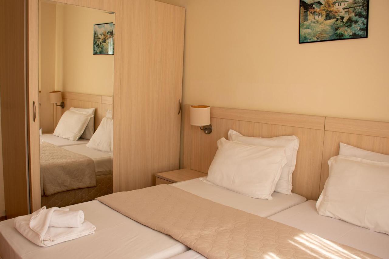 Serena Residence Aparthotel Sozopol Bagian luar foto