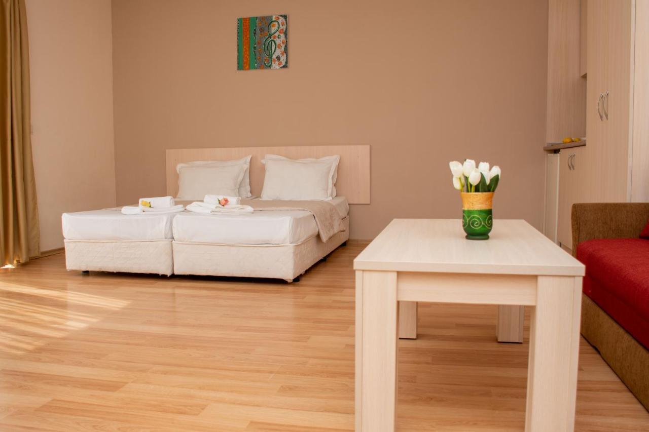 Serena Residence Aparthotel Sozopol Bagian luar foto