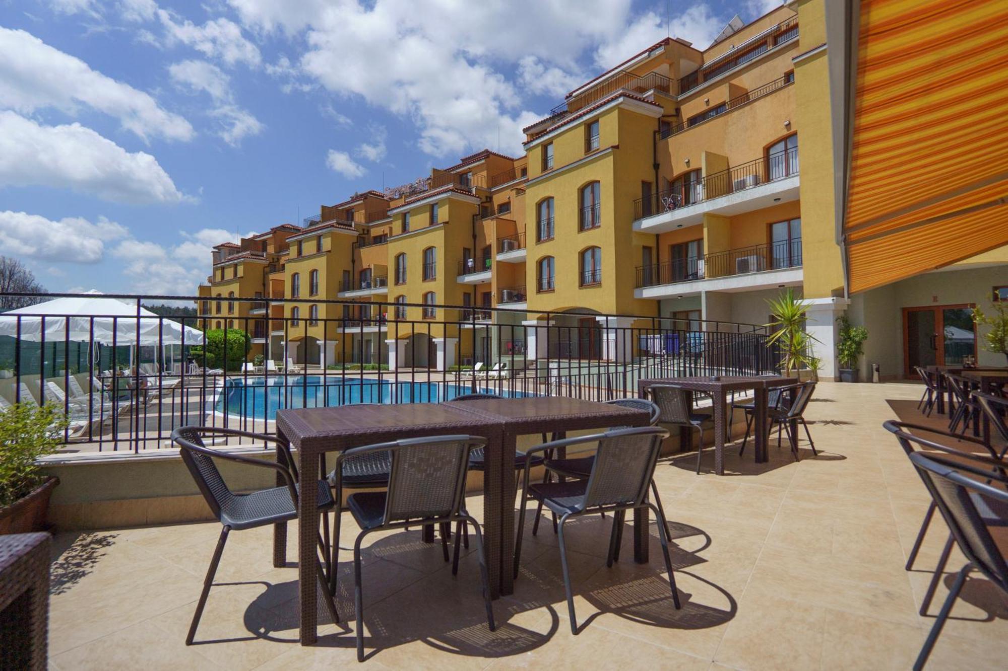 Serena Residence Aparthotel Sozopol Bagian luar foto