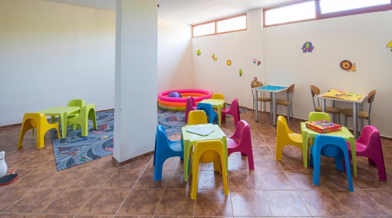 Serena Residence Aparthotel Sozopol Bagian luar foto