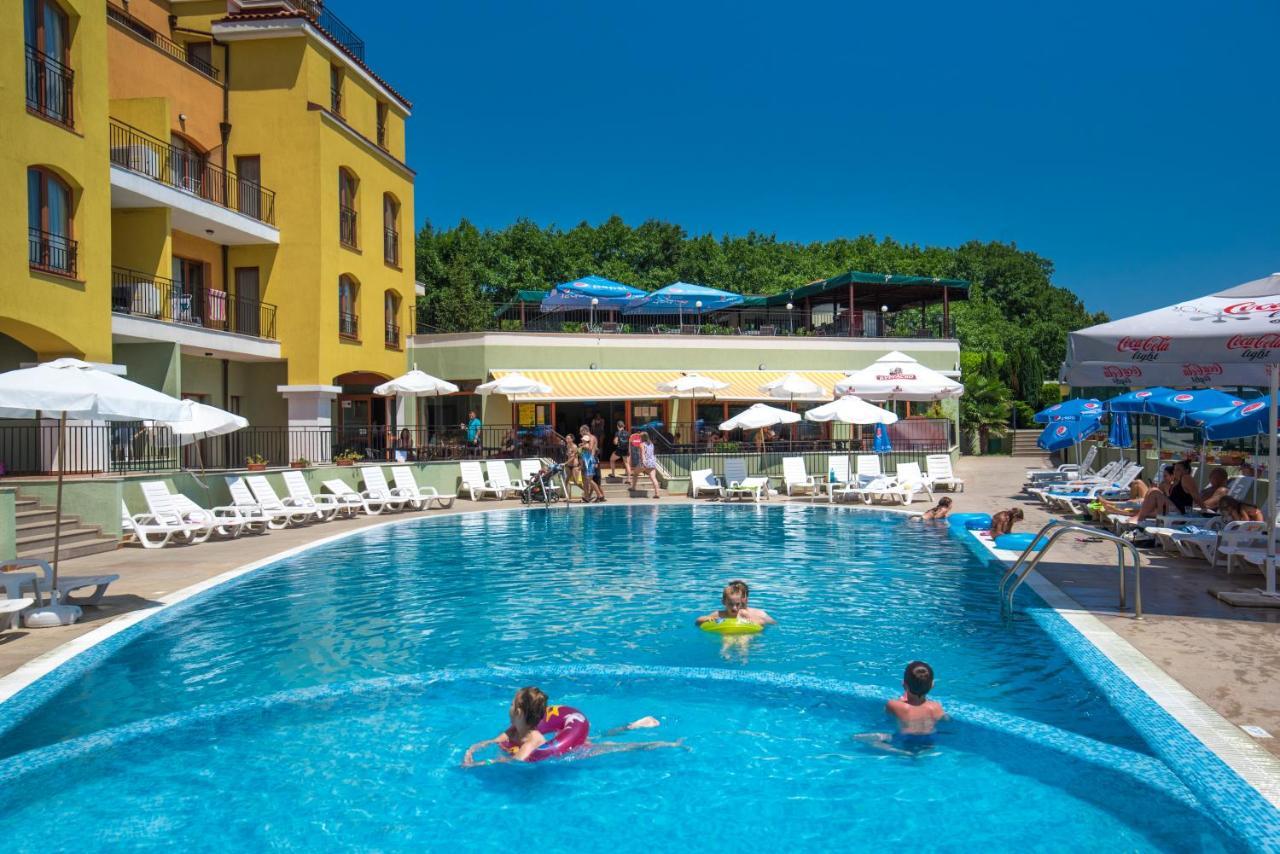 Serena Residence Aparthotel Sozopol Bagian luar foto